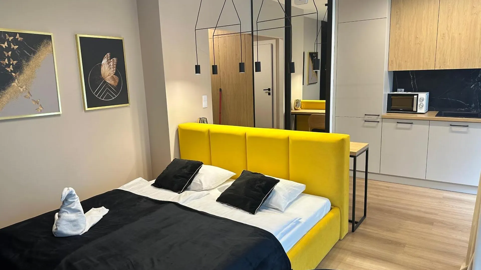 Tauron Arena Apartment With Garage - Krakow Lema